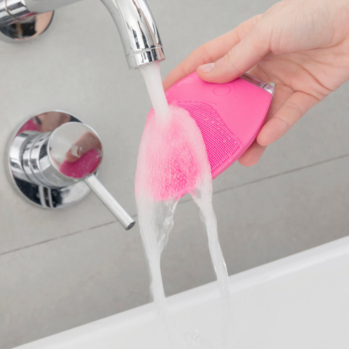 Rechargeable Facial Cleaner-Massager InnovaGoods – изображение 3 | NetTrade.ee